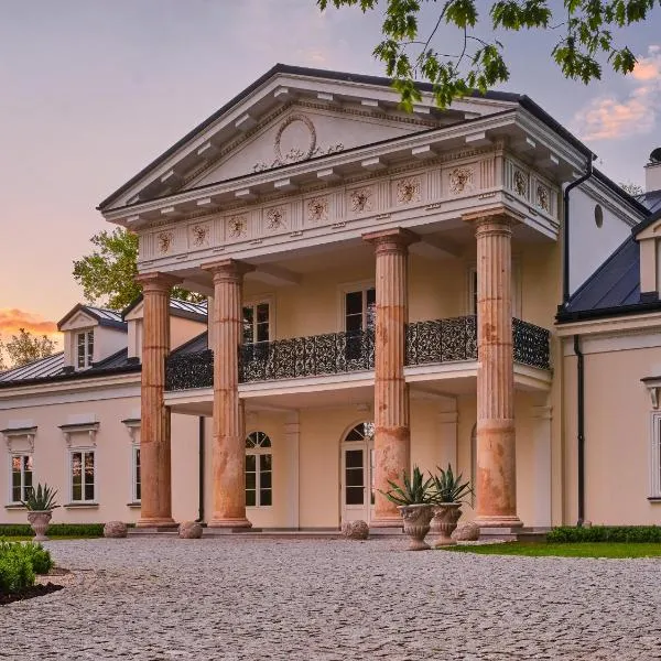 Dwór w Żytnie, hotel v destinaci Żytno