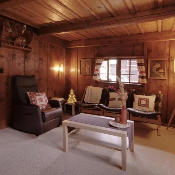 Charmant appartement avec cachet de l'ancien, hotel v destinaci Bagnes