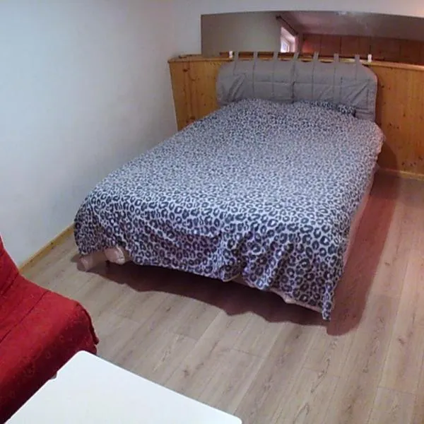 maison bleue, hotel v destinaci Belfort