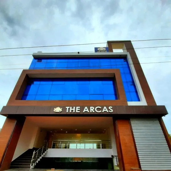 The Arcas Hotel, hotel sa Bāra Banki