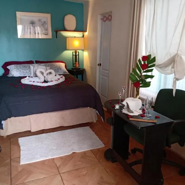 Loft Estudio El Faro - Zona Estero Beach, hotel v destinaci Ensenada