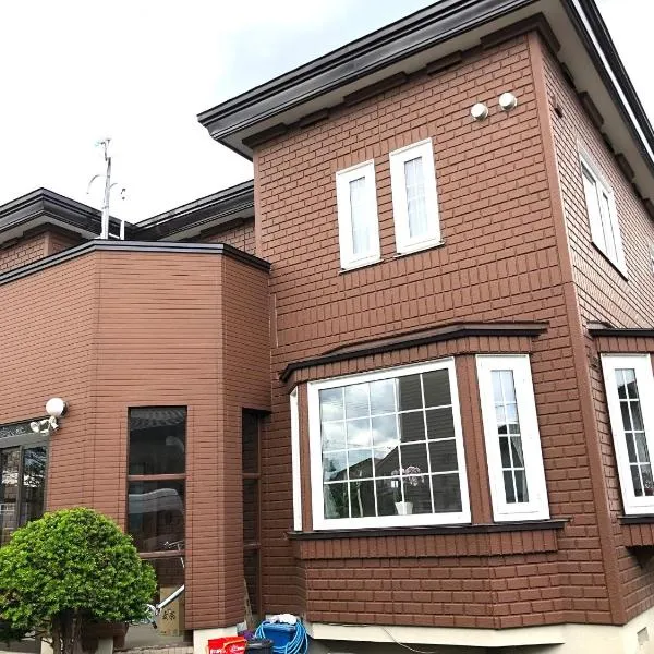 Chitose Guest House Oukaen, hotel in Naganuma