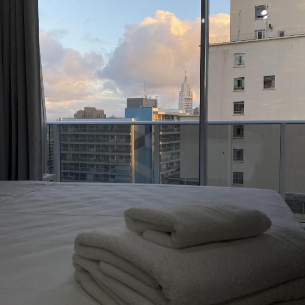 Flat de luxo centro SP com piscina,academia,lavanderia,garagem e segurança 24h - Foto 2