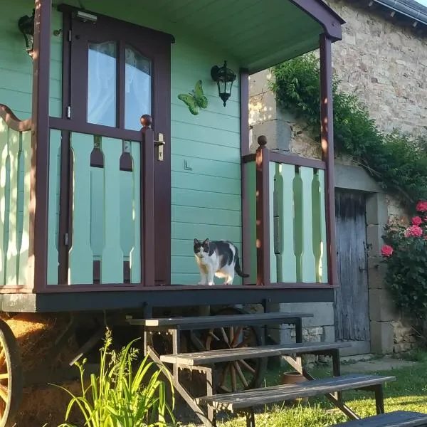 Maison d'hôtes La Roulotte des 4 Saisons, hotel en Vigoulant