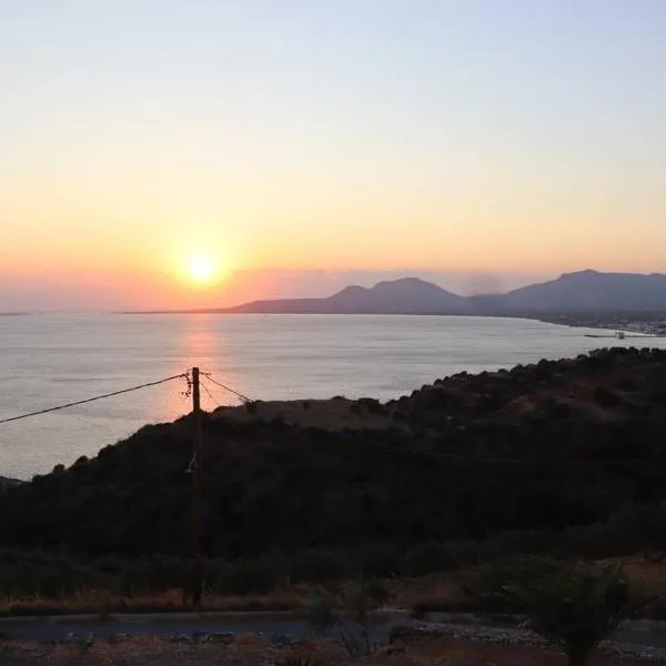 360° View Suites Cos, hotel v destinaci Neapolis