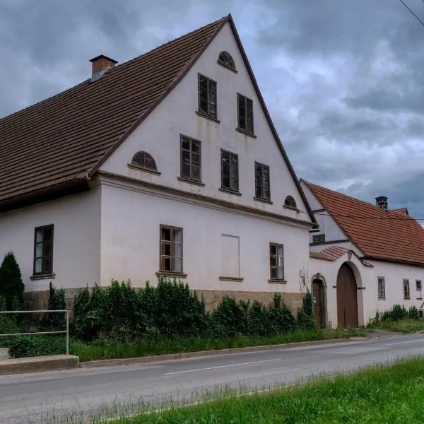 Apartmány v broumovském statku, hotel in Broumov