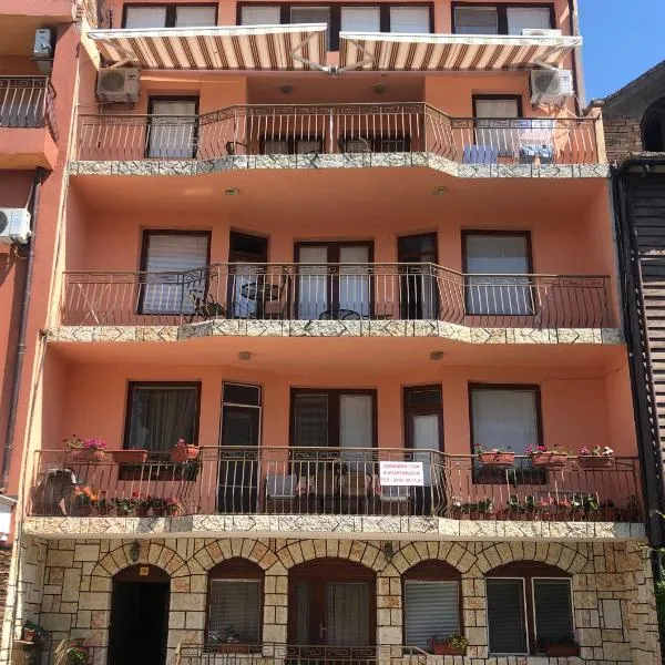 "Калоянови", hotel v destinaci Tsarevo