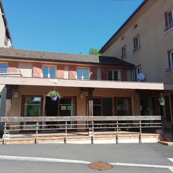 Auberge des genêts d'or, hotel in Chauffailles