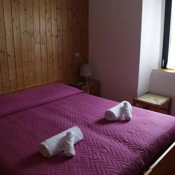 B&B Amico, hotel v destinaci Comano Terme