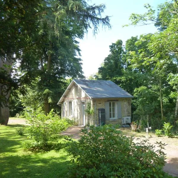 LA PETITE CHARMILLE, hotel in Rancon