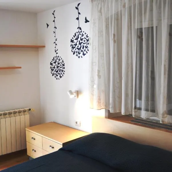 Apartment Veli Dvor, hotel v Cresu