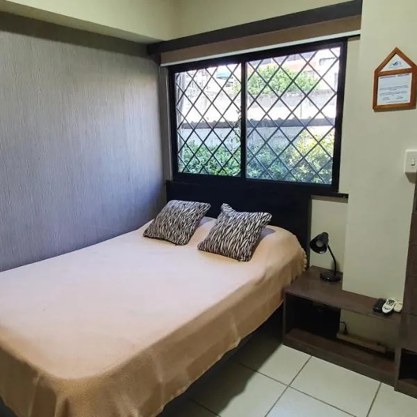 Apartamento habitación pequeña para ejecutivos o parejas, hôtel à Jaramijó