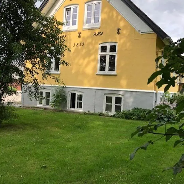 Allesø Gl. sognefoged gård, hotel v destinaci Odense
