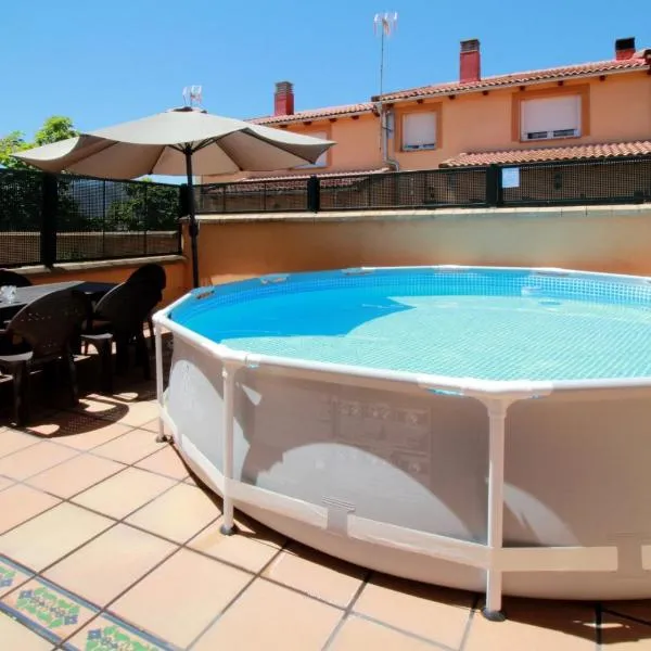 Casa turística Me quedo en el pueblo, hótel í Muñana