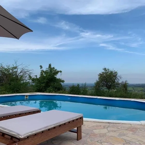 Talin Raj, hotel v destinaci Aranđelovac