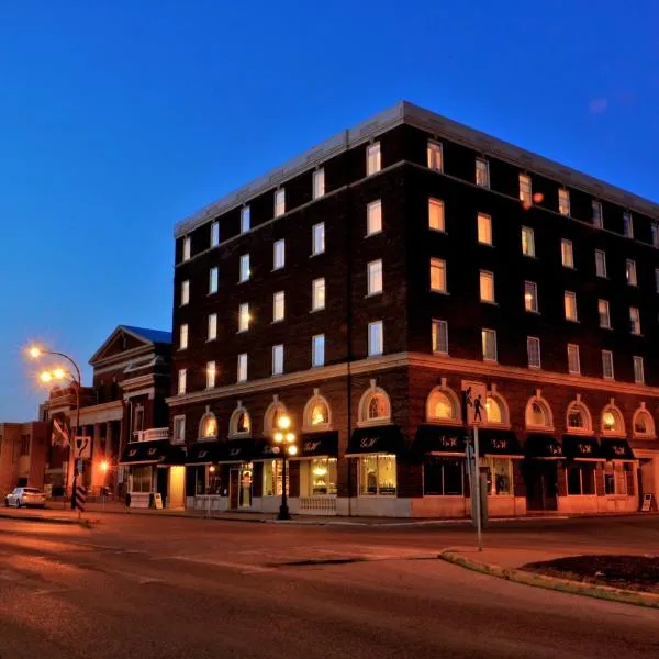Grant Hall Hotel, hotell i Moose Jaw
