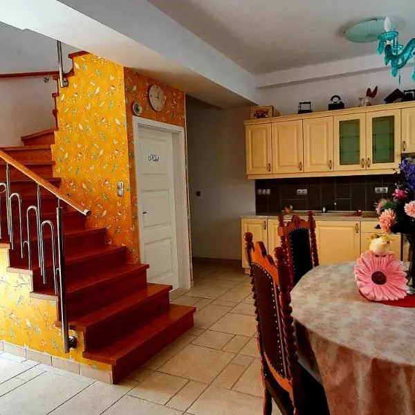 Apartment Luna, hotel v destinaci Ptuj