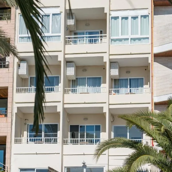 Hostal Vista Alegre, hotel v destinaci Port d'Alcúdia