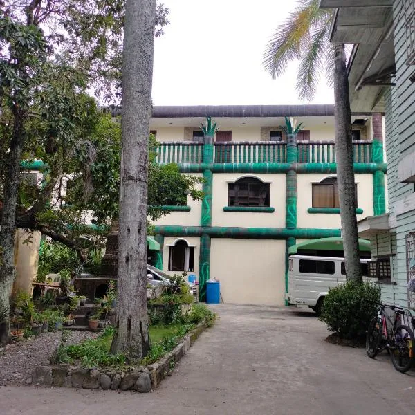 OYO 800 Ddd Habitat Dormtel Bacolod, hotel v destinácii Bago