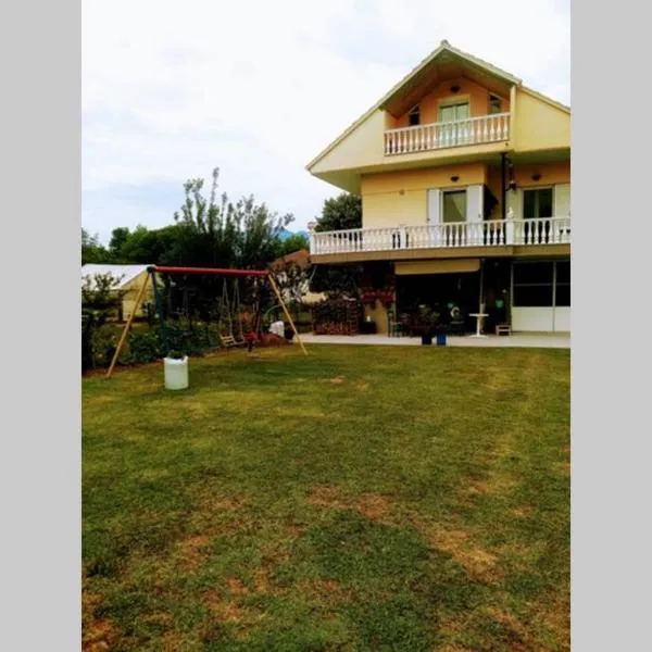 Sweet Home, hotel in Tríkala