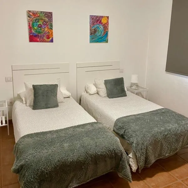 Apartamento los Rostros, hotel en La Santa