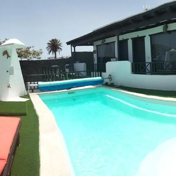 Aptos con piscina El Flamboyán 1, hotel en Teseguite