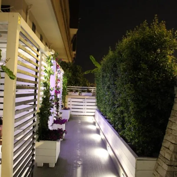 HOME 3 BED Aparthotel, hotel v destinaci Bisceglie