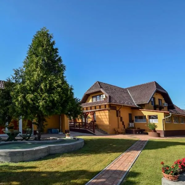 Gála Panzió, hotel v destinaci Simontornya