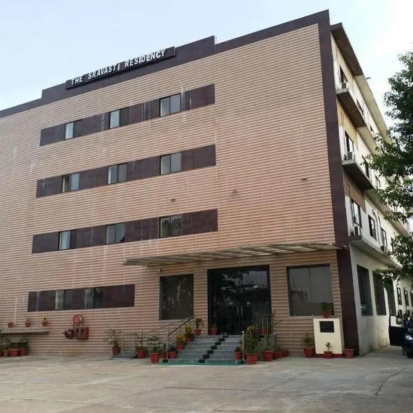 Hotel Sravasti Residency, hotel u gradu Katra