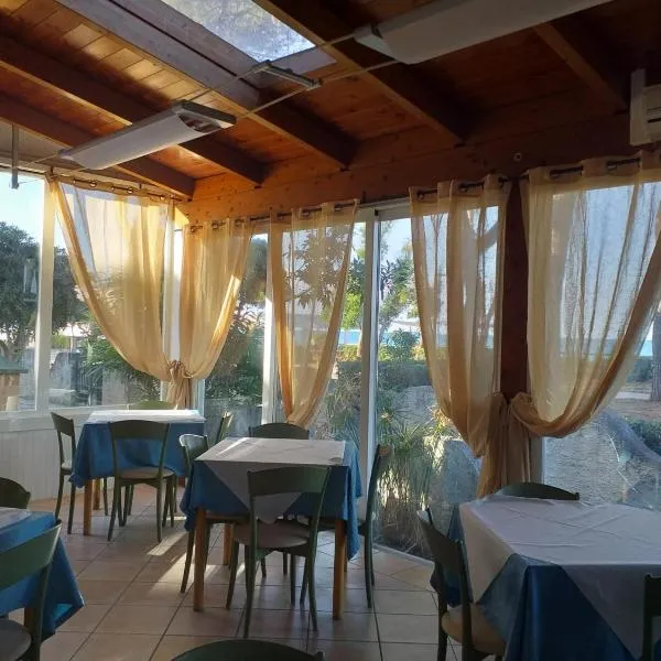 Room in BB - Quadruple room in Pineto - A few meters from the sea, hotel v destinaci Pineto