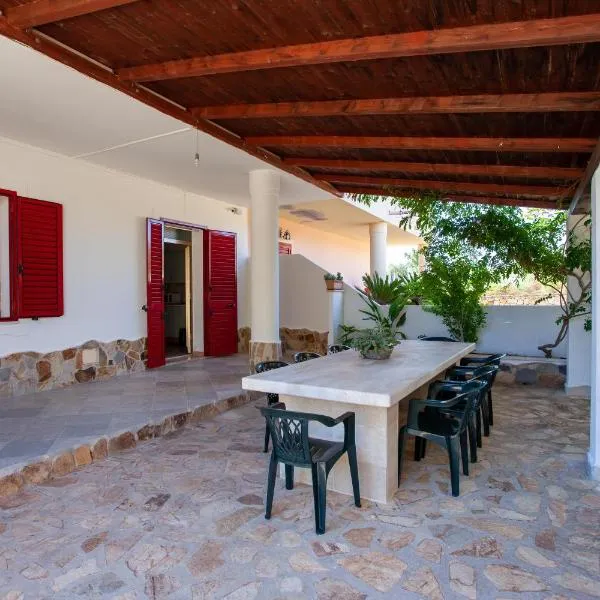 Casa delle Mimose, hotel v destinaci Orosei