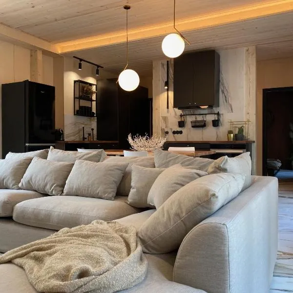 Cozy beach house Jurmala, hotel in Jūrmala