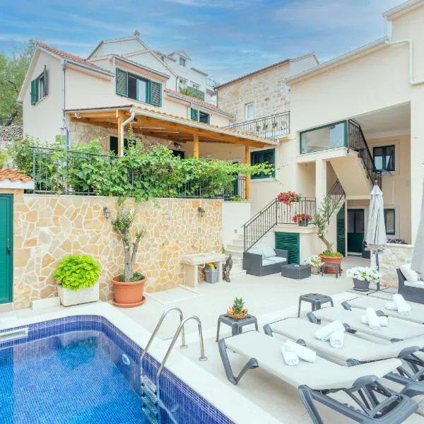 Apartments Ante, hotel en Hvar