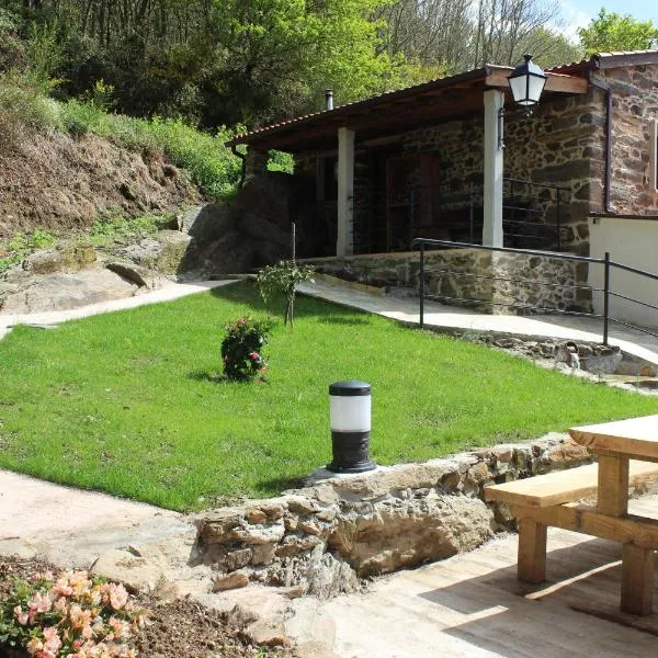 A Nosa Casa 2, hotel in Belesar