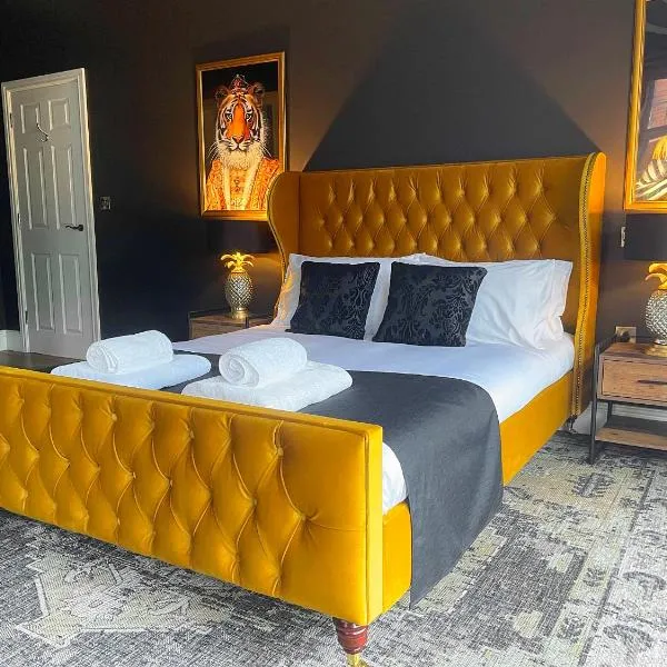 Selworthy - Luxury 3 Bedroom Apartment: Yeovil şehrinde bir otel