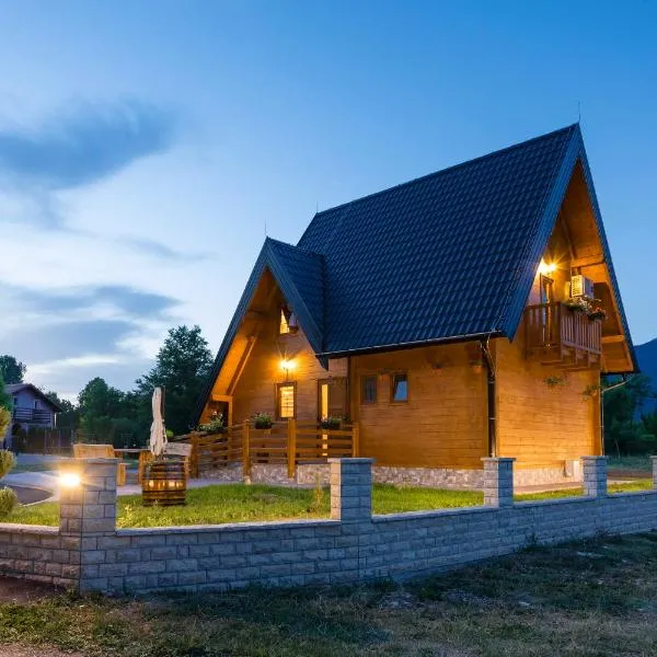 Wood Fairy, hotel in Korenica