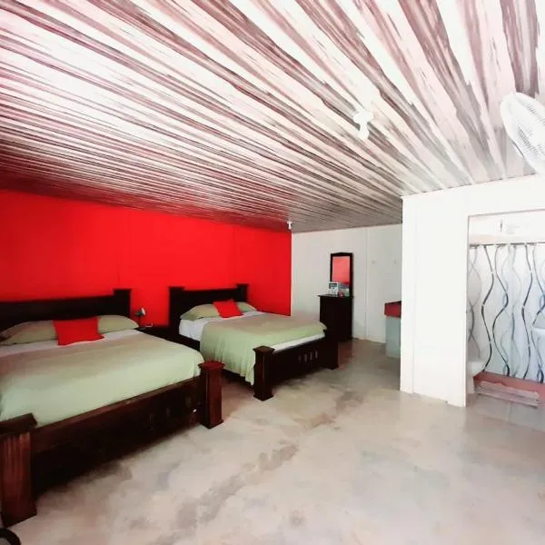 Hostel Osa Tucan Drake, hotel v destinaci Drake