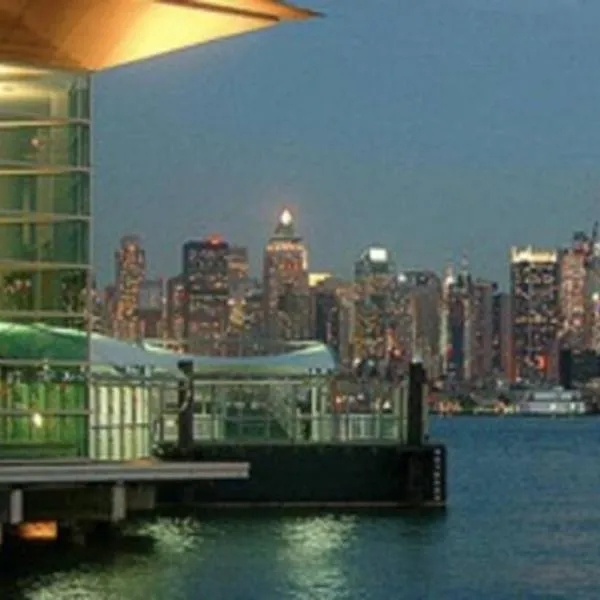 Casa de Paz I - Destination to American Dream Mall, NYC, Washington Heights, hotel v destinaci North Bergen