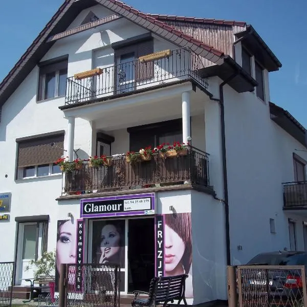 Pokoje Gościnne Dąbrowscy, hotel v destinaci Dźwirzyno