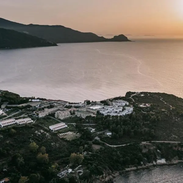 Mangia's Pollina Resort, hotel in Cefalù