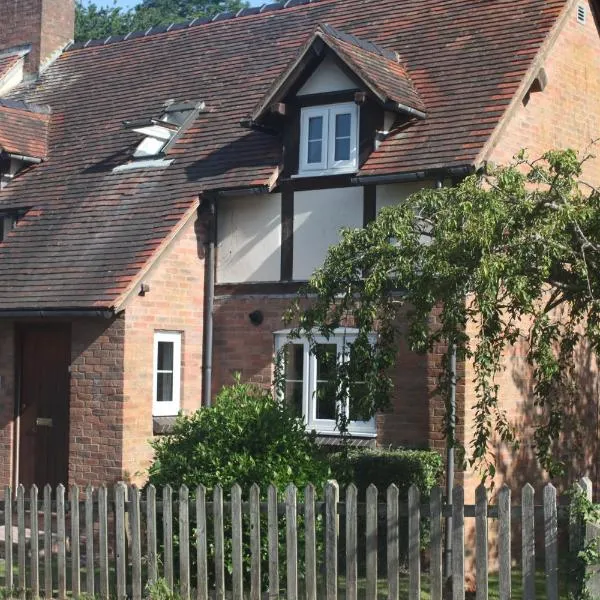 Honeysuckle Cottage, hotel v destinaci Hereford