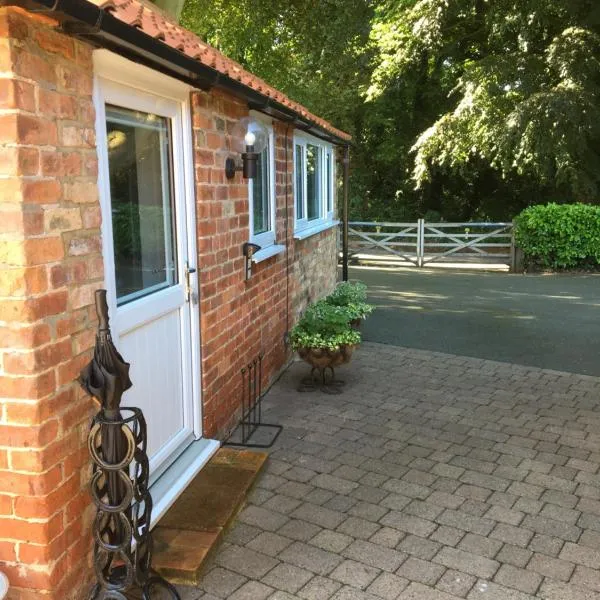 Crossways Self-Catering Cottage - Self Contained, hotel v destinaci East Ravendale