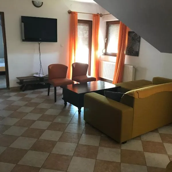 Márta Apartman, hotel v destinácii Balatonalmádi