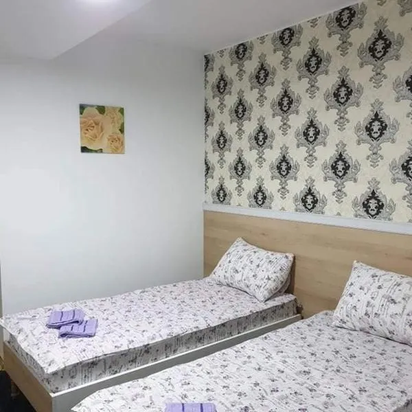 SOBE ROYAL SABAC: Cerovac şehrinde bir otel