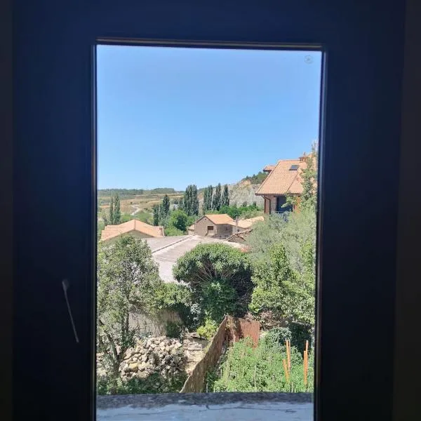 Albergue rural l'Almada de Yebra, hotel v destinaci Yebra de Basa