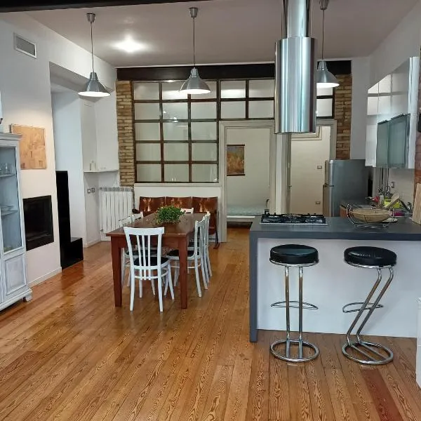 Il piccolo loft, Hotel in Manziana
