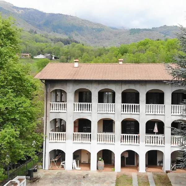 Antica Dimora del Portico, hotel in Pont Canavese