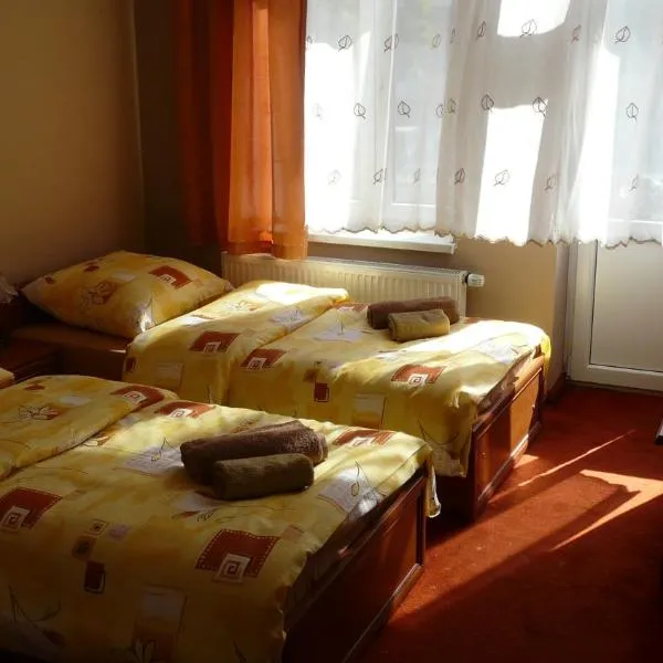 Hotelik Parkowy, hotel a Legnica