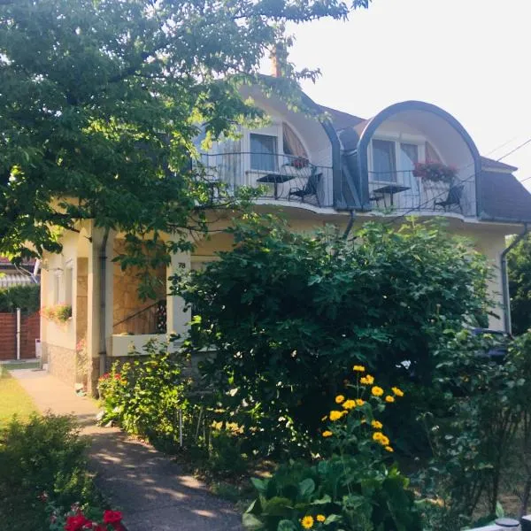 Villa Terrazza, hotel v destinaci Balatongyörök