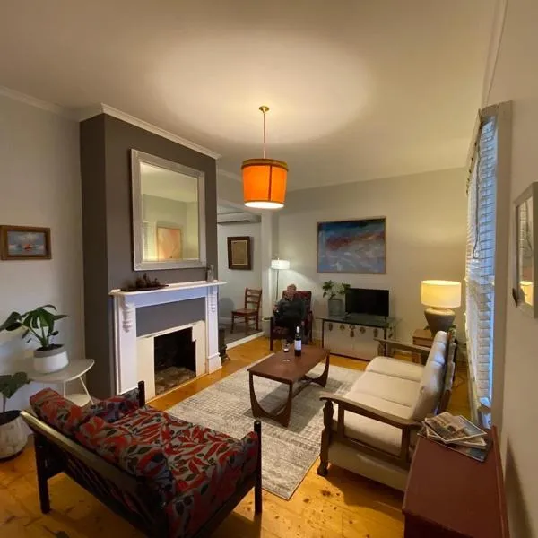 Loose Leaf Cottage, hotel em Kyneton